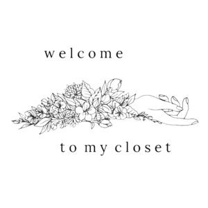 Welcome to my closet 💛